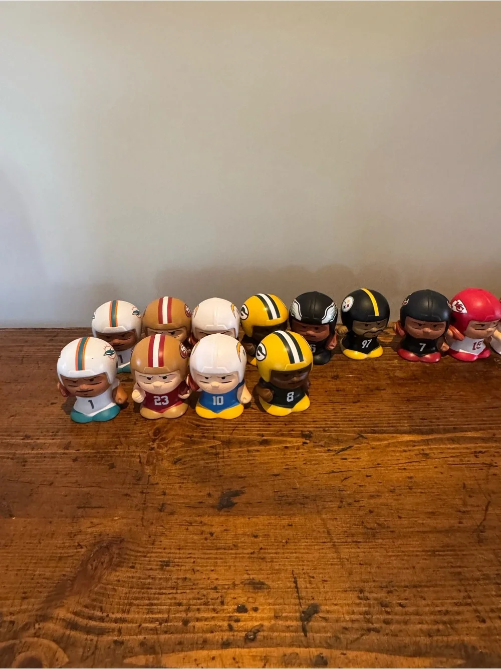 NFL SqueezyMates Football Player Figure Collection Lot 25+ Figures